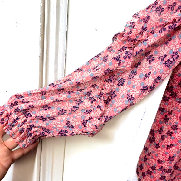 Talbots Women’s L Pink Floral Smocked Shoulder Tie Neck Long Sleeve Lined Blouse - Picture 6 of 7